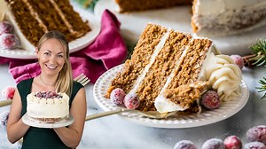 RECIPE: https://sugarspunrun.com/gingerbread-layer-cake/ This gingerbread layer cake is so cozy and festive! It comes together in just over an hour and is topped with sugared cranberries for a stunning finish. | Sugar Spun Run
