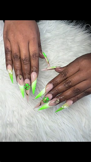 Lucky nails but make it luxury 💚✨ 3D clovers, chrome details & neon green tips 😍 Would you wear this for St. Patrick’s Day? 🍀 ✨ FREE drink alert! 🧋☕ vs Treat Yourself! ✨ Spend $40 at Future Nails and get a FREE Boba Tea or Coffee from THE WOLF 🧋☕ 📍 2304 Harlem Ave, North Riverside ☎️ (708) 853-7777 📅 Book now: bit.ly/FutureNails-NorthRiverside #StPatricksNails #GreenNails #3DNails #AcrylicNails #LuxuryNails