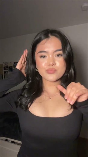 WHY DOES SHE MOVE LIKE AN ANIME CHARACTER?? #funny #shorts #anime #viral #trending #relatable #meme