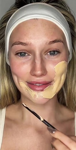 Applying Heavy Handed Foundation: Tips and Tricks Revealed