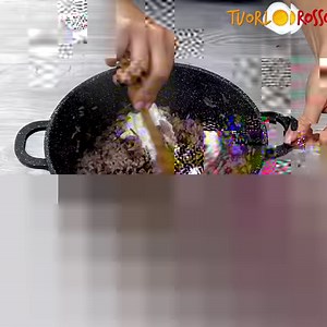 13K views · 756 reactions | RISOTTO CON RADICCHIO: una versione arricchita dalla pancetta e dalla stracciatella per renderlo più goloso e cremoso  Da provare! | Tuorlo Rosso | Facebook