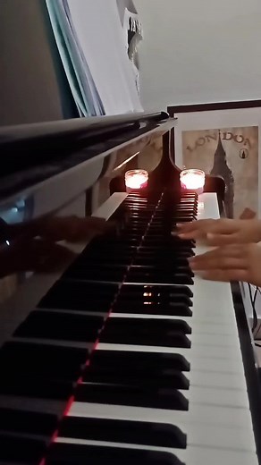 fallen down #oldtrend #music #playingpiano #candle #pianoplay #undertale #edit #capcut#capcutpro#piano#song#quality