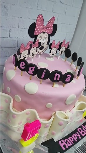 minie mouse cake fondant