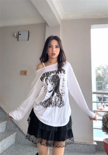 Be the first to rock our new arrivals🫣🖤Shop now!!#roshu #newdrop #oversizedtshirt #spreadlove #ppeleganceclothingstore