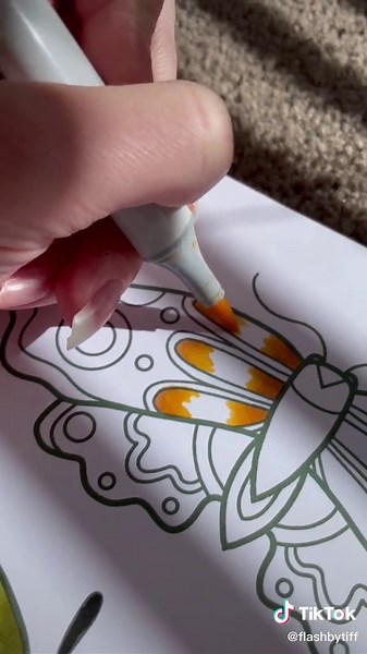 Tatuagens de Borboletas Neotradicionais: Inspiração e Design