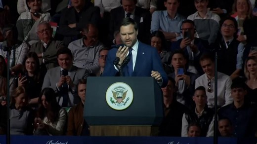 4/7/26🔥🔥副总统万斯，在匈牙利举行了一场5000人参加的集会。在演讲中，他拨通了川普的电话。当在场集会的爱国者听到川普总统的声音时，全场沸腾了。这就是川普的影响力。随着北约“乌合之众国"与川普政府就伊朗军事行动分道扬镳，美国也做好了退出北约的准备。但是，美国真正的盟友正在浮现。它们就是中东阿拉伯国家，欧洲的匈牙利，中美洲萨尔瓦多，南美的阿根廷，亚洲的日本。美国将会利用伊朗军事行动，作为从全世界世界撤军的主要依据。这意味着未来世界将从美国一极控制转向多极互动模式。在这种情况下，欧洲将变得无足轻重。中国也会因为美国控制了全球能源而不得不转向与美国合作。至于俄罗斯，由于美国退出北约，北约这个”纸老虎“不得不单独面对，因此，俄乌战争很快会结束。由于资源使然，美俄会成为下一轮世界强权的两大霸主。美国由于技术，防御的领先，并且把注意力转向国内，美国将成为引领全球进入下一个时代的第一强国。我相信：最好的还未到来！