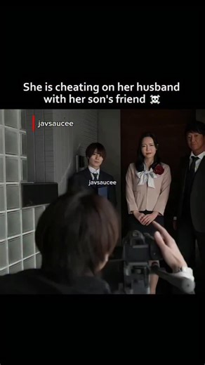 javsauce finder🥷🏻 on Instagram: "Full video link in bio Here's some basic information about induction motors: *What is an Induction Motor? An induction motor is a type of electric motor that uses electromagnetic induction to produce torque. - It's also known as an asynchronous motor. *Key Components:* - Stator (stationary part): contains the windings and magnetic field. Rotor (rotating part): contains the conductors and magnetic field. - Air gap: the space between the stator and rotor. *Princi