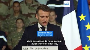 France : Emmanuel Macron annonce la construction d'un nouveau porte-avions nucléaire