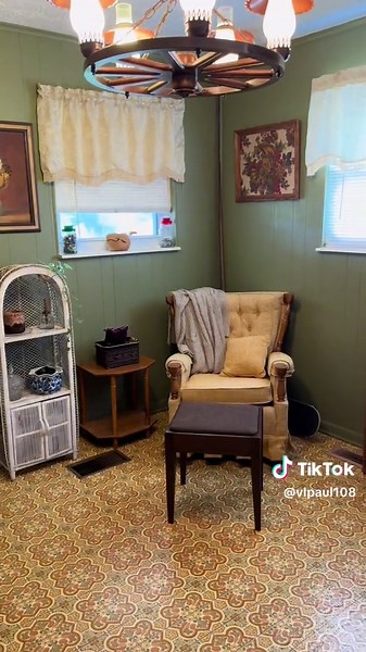 Updating a Vintage 70's Kitchen Renovation