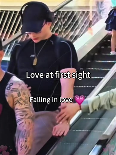 Experience Love at First Sight in 30 Seconds