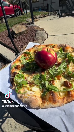 Running these specials all weekend! Come get your fall on! 🍂🍁🎃 | La Pizzeria Metro