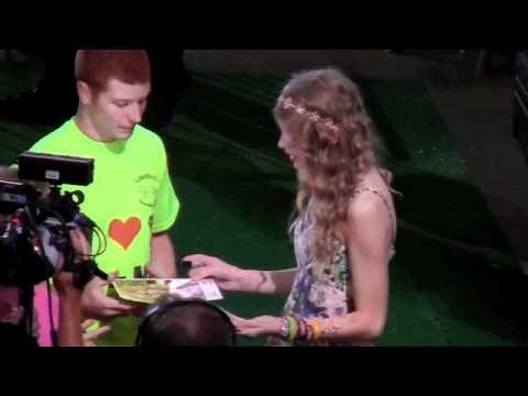 Taylor Swift 13 Hour Meet & Greet and Concert Footage!