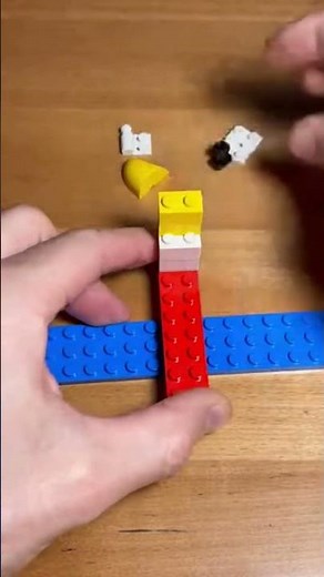 Building a Miniature LEGO Airplane ✈️