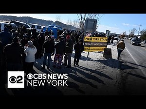 Striking New York state prison guards set to meet with mediator