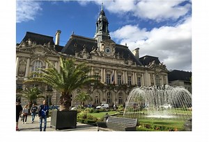 City Walks: Tours In The Loire Valley, France (4K)