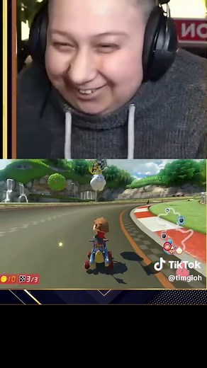 Mit der Truppe: Gemeinsam Mario Kart spielen