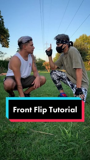 Entrenando a @deeivimansilla hasta hacer FRONT FLIP aprendan más en mi instagrampage: @Alex_Destreza #tutorials #frontflip #parkour #gymnast #kakashi