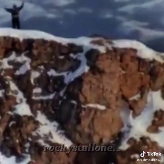 Sorry for the bad graphics 🥲 #fy #rockybalboa #boxing #rocky #foryou #viral #fypシ #fypage #foryoupage #training