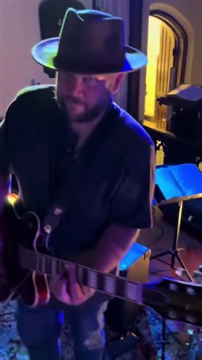 Who needs video quality when you’ve got pipes like that? Throwback. @Stacia Hulen #valerie #buckrogersclark #localmusic