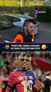 137K views · 875 reactions | Até os seguranças malucos pra ver o nosso xodózinho! ‍↕️蠟 Yamal chegando e uma multidão esperando ele. Tem como não ser fã? Todo mundo ama! #LaLiga Crédito: @culemaniacos/Instagram | TNT Sports Brasil | Facebook