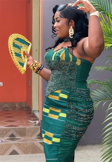 @EMCEE SHOT IT 📸 @symple beauty studio @OhenebaClement