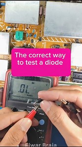 Learn the correct way to test a diode for accurate results! 🔧⚡ Perfect for your next electronics project. ¡Aprende la forma correcta de probar un diodo para obtener resultados precisos! 🔧⚡ Perfecto para tu próximo proyecto de electrónica. Aprenda a maneira correta de testar um diodo para obter resultados precisos! 🔧⚡ Perfeito para o seu próximo projeto eletrônico. Scopri come testare correttamente un diodo per ottenere risultati precisi! 🔧⚡ Perfetto per il tuo prossimo progetto elettronico. 