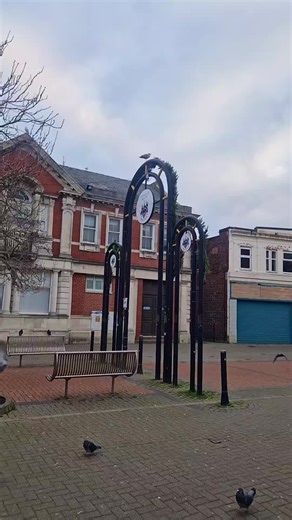 The Gregory Show 🤪 (@grow_up_gregory)’s videos with original sound - The Gregory Show 🤪