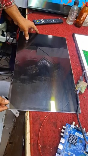 Replacing a broken polarized TV with a used polarized LCD #polaris #ledpanelrepair #electronics