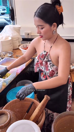 23K views · 125 reactions | Pretty Lady Selling Spicy Blue Crab Salad -Thai Street Food | Hungry Traveler | Facebook