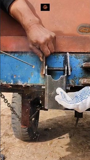 Perfect Tailgate Lock Welding 🔧 | Strong & Secure Truck Gate Mechanism #Shorts