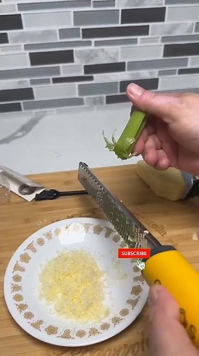 Deiss PRO Lemon Zester & Heavy Duty Cheese Grater & Vegetable Grater Review