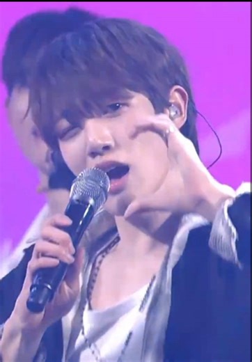 The Wind: 'Hello, My First Love' Performance