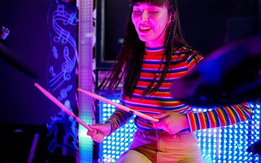 Four On The Floor: The Iconic Dance Music Beat | Drum Helper