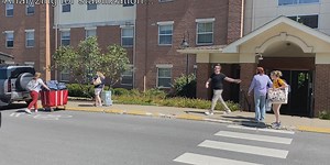 WVU kicks off welcome week with students’ return to campus for move-in day