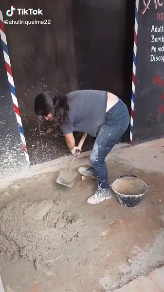 Mixing Concrete: Step-by-Step Guide for Beginners