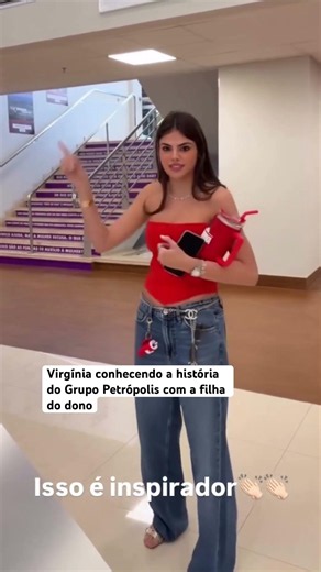 Virgínia learns about the history of Grupo Petrópolis with the owner's daughter #virginia #shorts