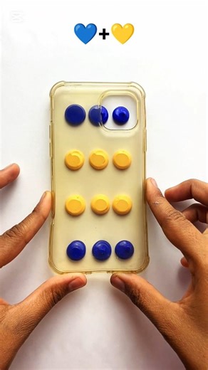 Satisfying iPhone Cover with Blue Paint and Yellow Colours 💛💙#satisfying #phonecase #mobileartistry