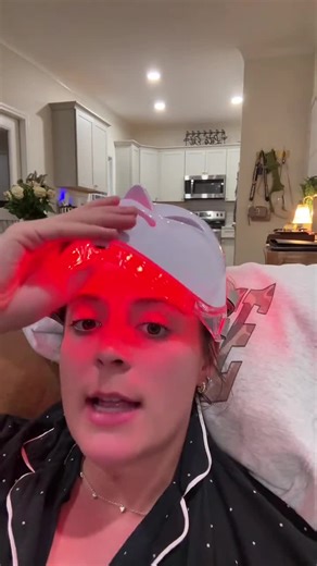 Experience Radiant Skin with Cordless Light Therapy Mask
