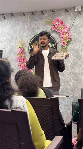 🇸 🇹 🇪 🇵 🇭 🇪 🇳- Tɪʀᴜɴᴇʟᴠᴇʟɪ Mᴀᴋᴇᴜᴘ Aʀᴛɪsᴛ on Instagram: "Kryolan derma palette @kryolanindia @kryolanofficial #tirunelvelimakeupclass #tirunelvelimakeupartist #nellaimakeupartist #makeupacademy #makeupartisttirunelveli #makeuptraining #makeup #nellaimakeupacademy #nellaimakeupstudio #nellaimakeupinstitute"