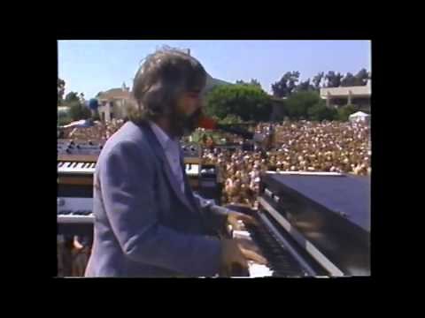 The Doobie Brothers - Keep This Train A-Rollin' - Live '81