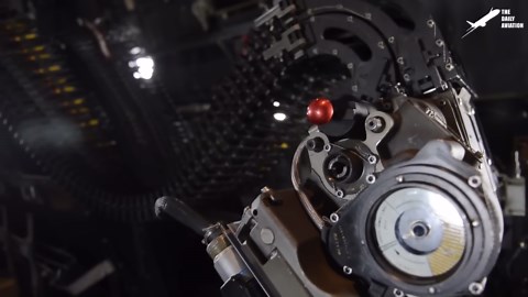 Intense Loading & Firing Inside Super Advanced US AC-130 Gunship