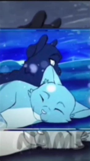 ¿Qué diferencia hay en la historía de Crowfeather x Feathertail y Graystripe x Silverstream ?