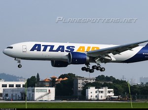 一架飞机的故事—N703GT，阿斯特拉航空第一架刷上标准涂装的777F