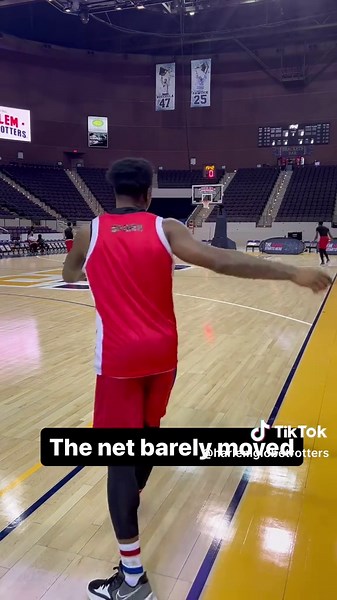 Super Duper Fly: A Globetrotter's Basketball Journey