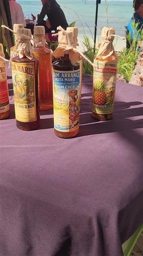 Dégustation du rhum locale a l'île Maurice 🇲🇺😀👌 #tripadvisor #ilemaurice #privatetours #guidelocale #excursions