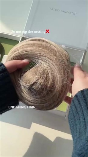 Invisible Clip-In Hair Extensions for Effortless Highlights