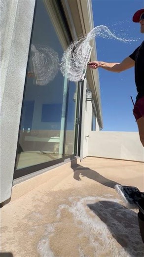 Mastering the Art of Window Cleaning with Precision