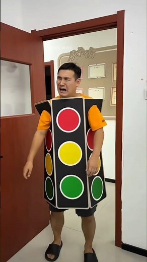 Late to School, Made a Smart Excuse… But Whole Class Said the Same Thing