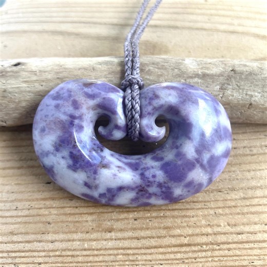 Large Turkish Lavender Jade Heart & Koru Pendant Necklace 56 Mm (TUR6305P) - Etsy Ireland