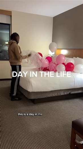 Day in the life of a 22 year old room decorator | click the link in my bio to book 🏹🫶🏾 #fyp #romanticroomdecor #charlottedecor #romantichotel #valentinesday